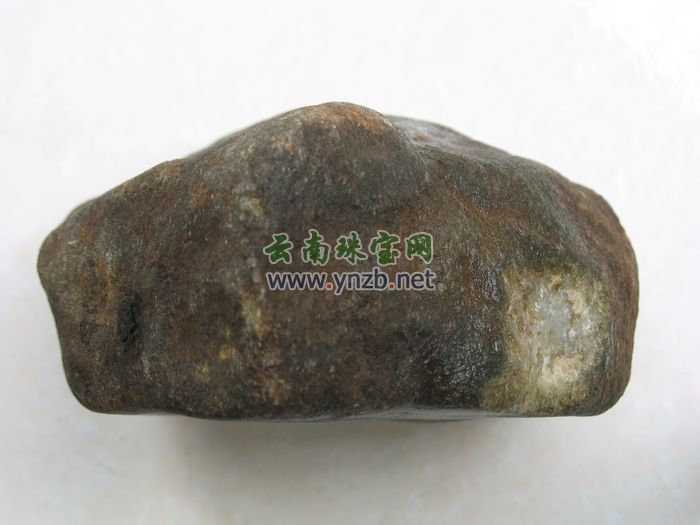 莫湾翡翠毛料, 缅甸莫湾场口, 赌石 -- 点击看大图