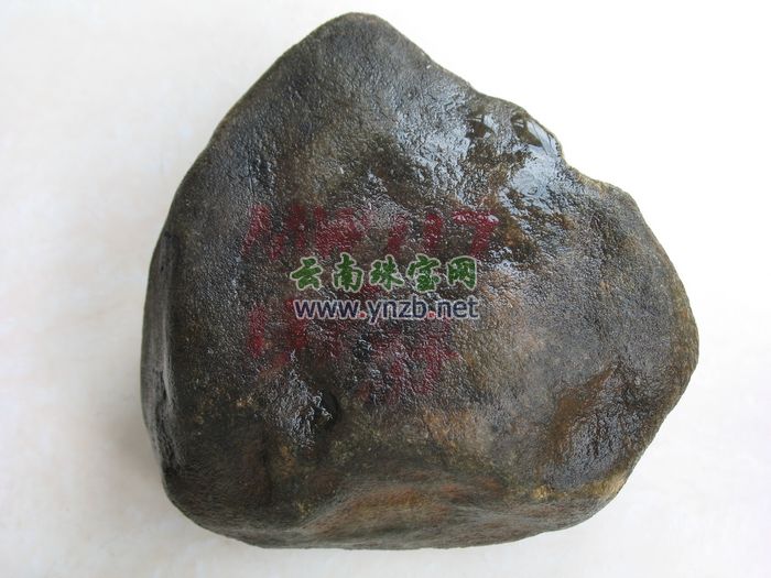 莫湾翡翠毛料, 缅甸莫湾场口, 赌石 -- 点击看大图