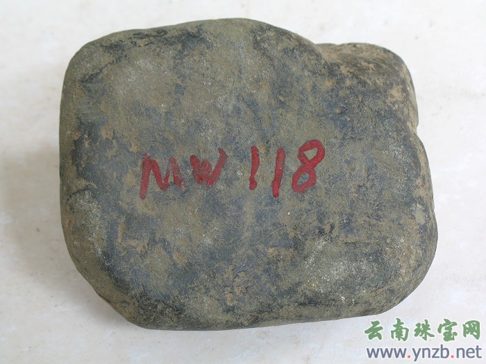莫湾翡翠毛料, 缅甸莫湾场口, 赌石 -- 点击看大图