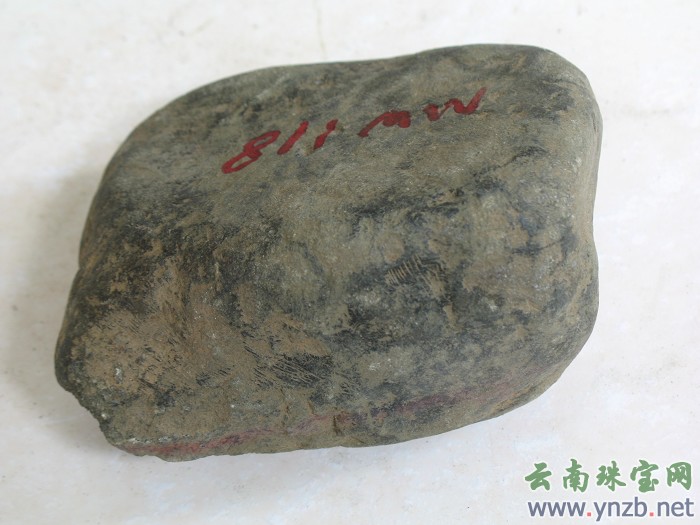 莫湾基赌石, 老场口翡翠毛料 -- 点击看大图