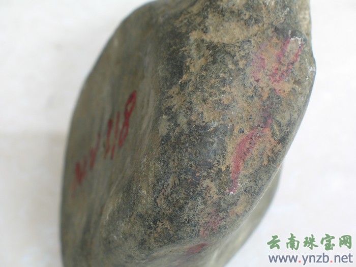 莫湾基赌石, 老场口翡翠毛料 -- 点击看大图