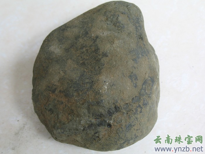 翡翠毛料, 莫湾基 -- 点击看大图