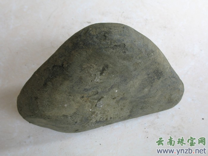 莫湾基赌石, 老场口翡翠毛料 -- 点击看大图