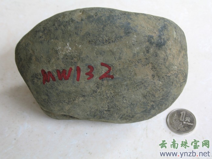 莫湾翡翠毛料, 缅甸莫湾场口, 赌石 -- 点击看大图