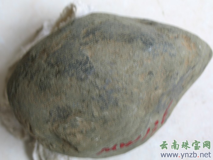 缅甸翡翠, 翡翠赌石, 赌石 -- 点击看大图