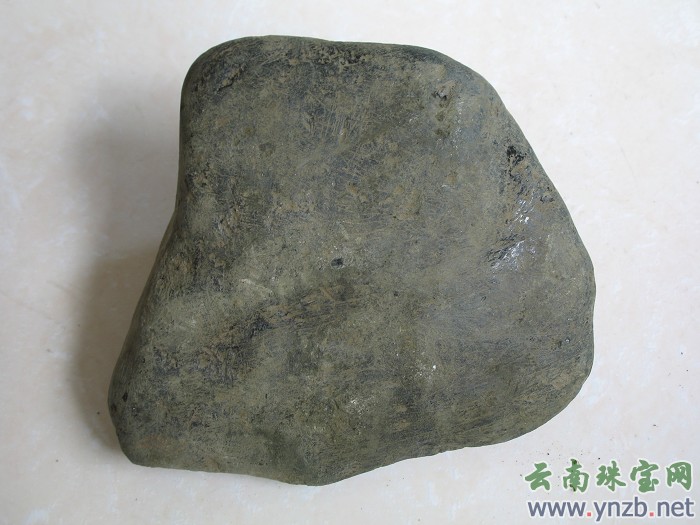 老场口赌石, 莫湾基赌石、毛料 -- 点击看大图
