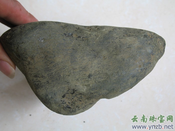 缅甸翡翠, 翡翠赌石, 赌石 -- 点击看大图