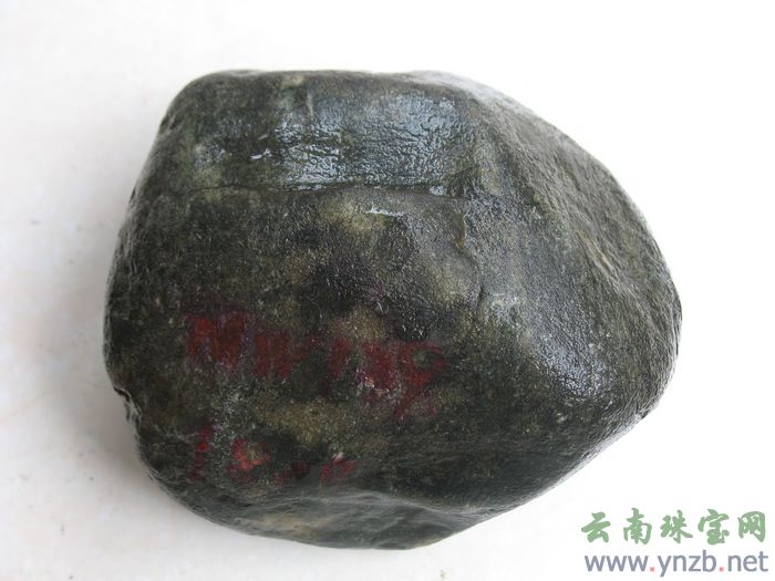莫湾基赌石, 老场口翡翠毛料 -- 点击看大图