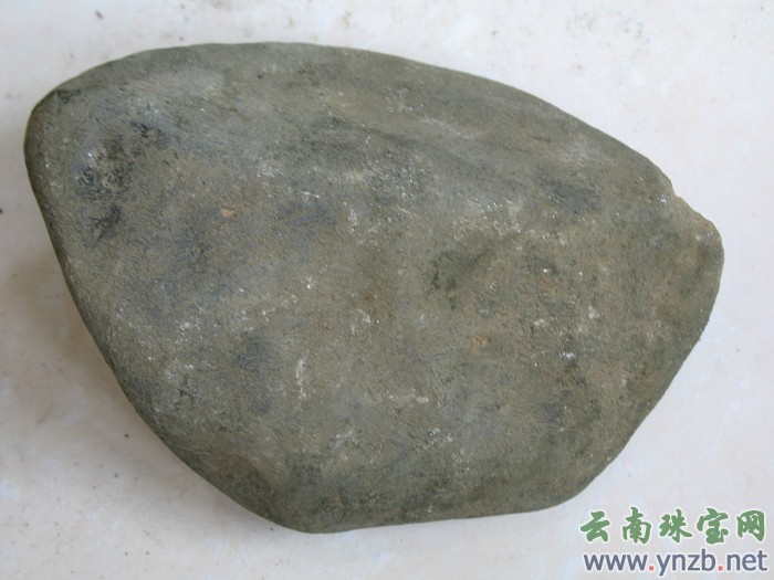 翡翠毛料, 莫湾, 赌石 -- 点击看大图