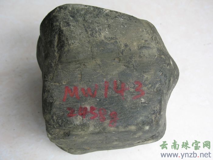 缅甸莫湾场口, 赌石 莫湾基翡翠赌石 -- 点击看大图