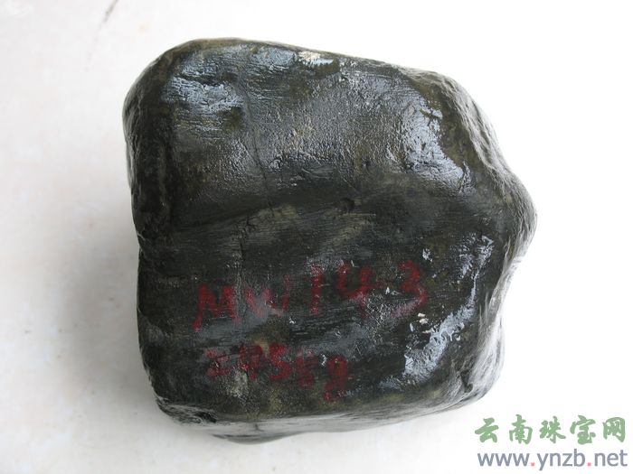 翡翠毛料, 莫湾, 赌石 -- 点击看大图