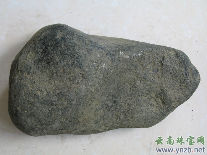 老场口赌石, 莫湾基赌石、毛料 -- 点击看大图