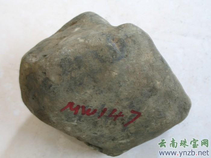莫湾基, 赌石, 老场口翡翠毛料 -- 点击看大图
