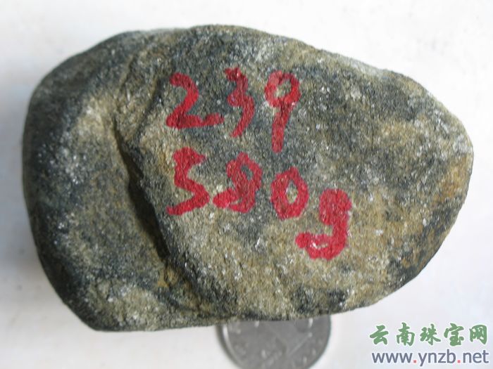 赌石|莫湾基场口, 翡翠毛料-- 点击看大图