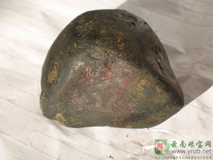 翡翠原石、莫湾基老场口 - 点击看大图