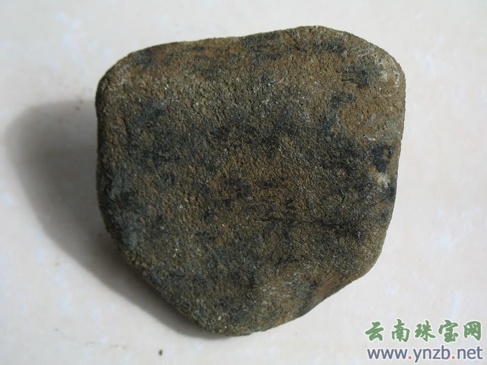 莫湾基赌石, 帕敢
老场口翡翠毛料