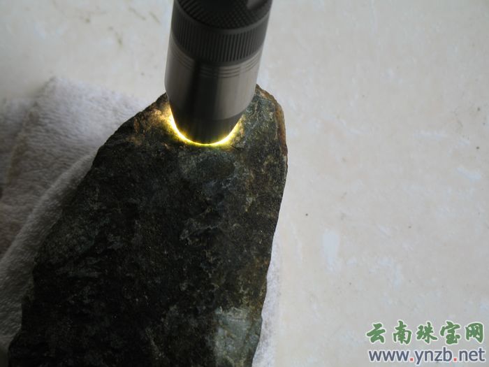 翡翠赌石, 赌石