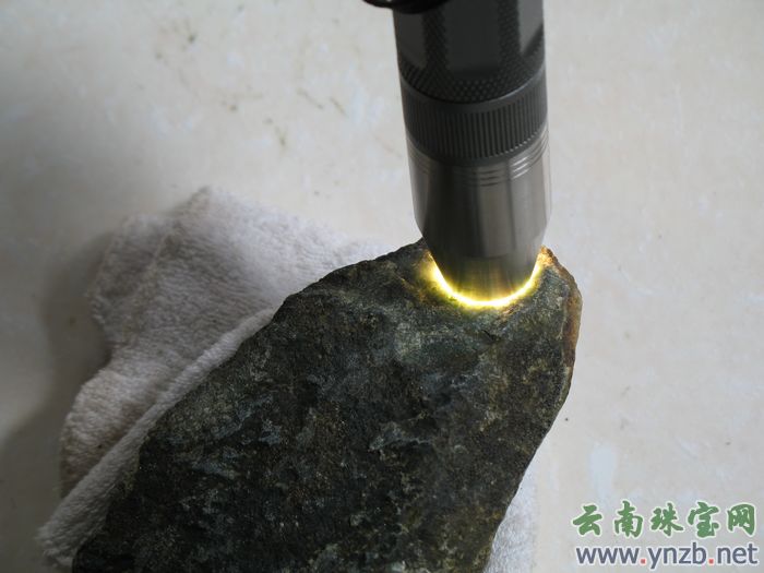 翡翠赌石, 赌石