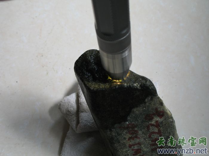 翡翠赌石, 赌石