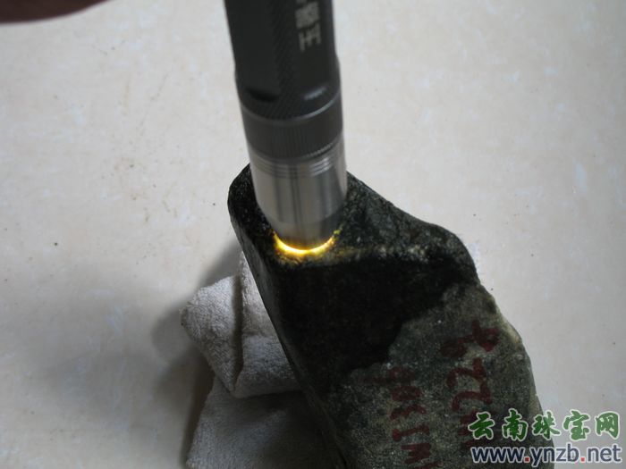 翡翠赌石, 赌石