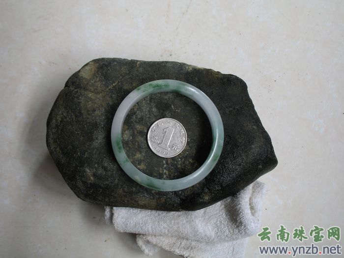翡翠赌石, 赌石