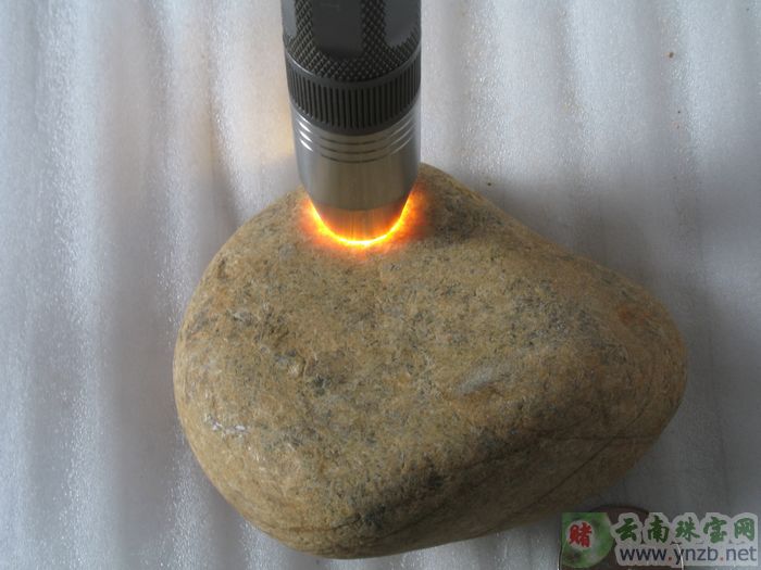 赌石, 老场口赌石, 达摩坎/大马坎场口赌石 D611 -- 点击查看大图