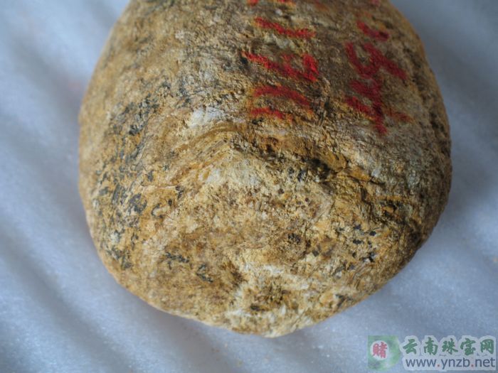 云南赌石, D613翡翠原石 -- 点击查看大图