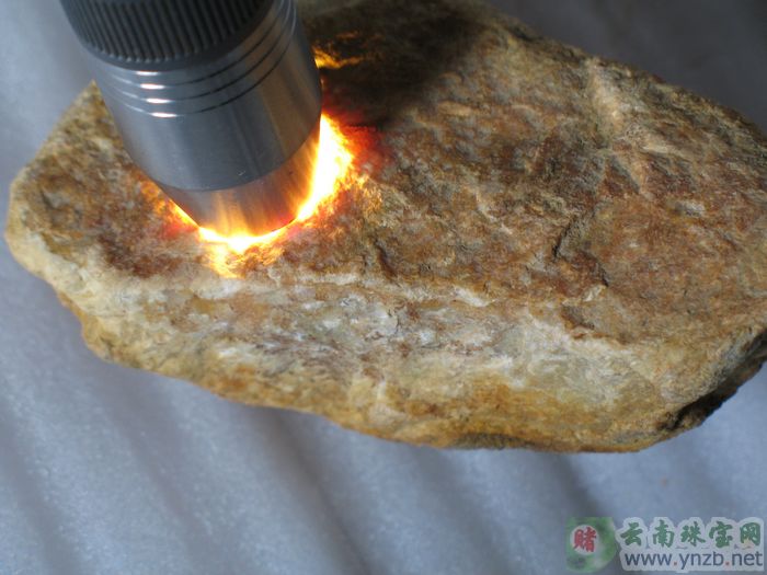 翡翠赌石, D617赌石 -- 点击查看大图