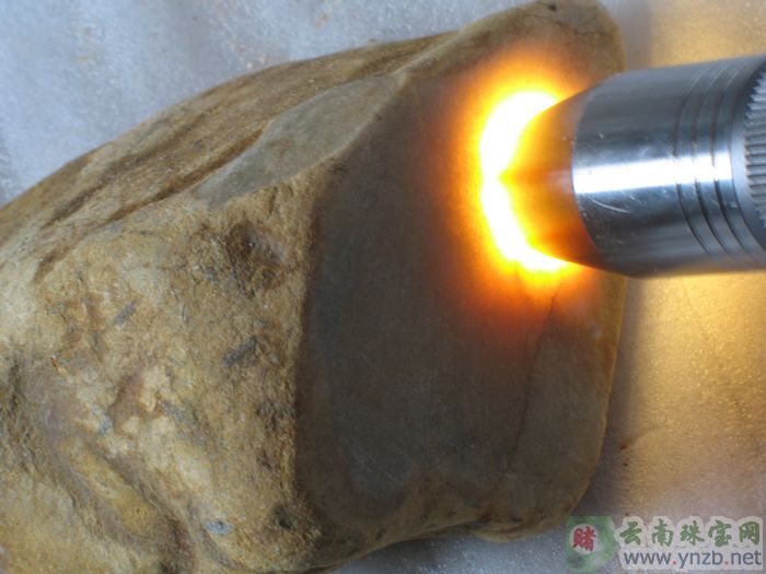 翡翠赌石, D622赌石 -- 点击查看大图