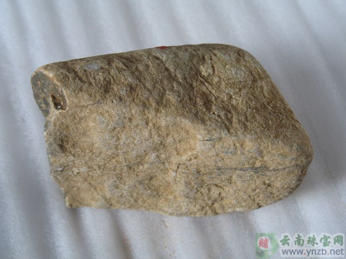 达摩坎/大马坎翡翠毛料 D626 -- 点击查看大图