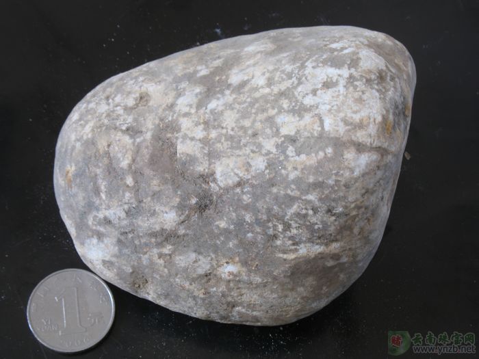 云南赌石, D701翡翠原石 -- 点击查看大图