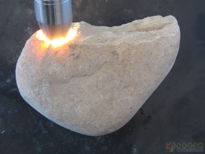 翡翠赌石, D707赌石 -- 点击查看大图