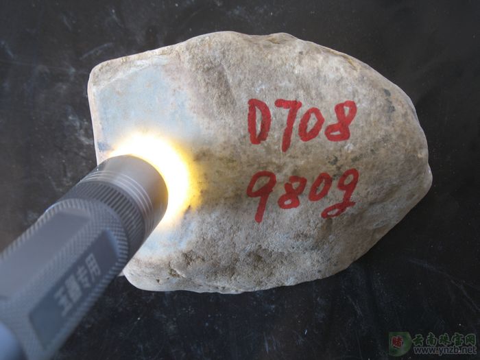 达摩坎/大马坎翡翠毛料 D708 -- 点击查看大图