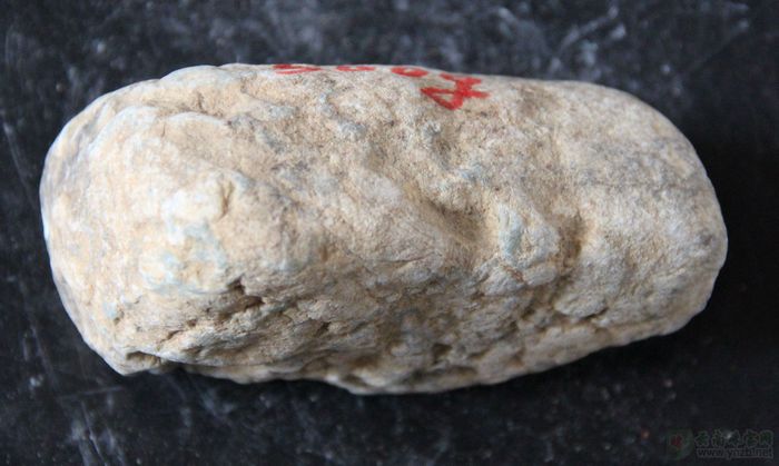 
达摩坎翡翠毛料 D751 -- 点击查看大图