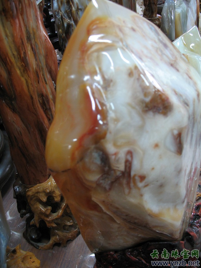 黄龙玉